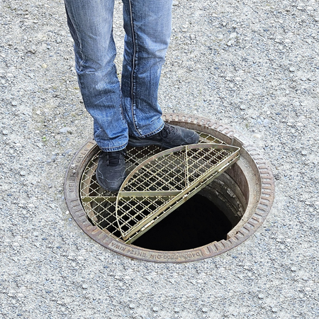 Belüftungsgitter klappbar SG051 Ø 670 mm Schachtabdeckung geschlossen (ohne Fahnen)